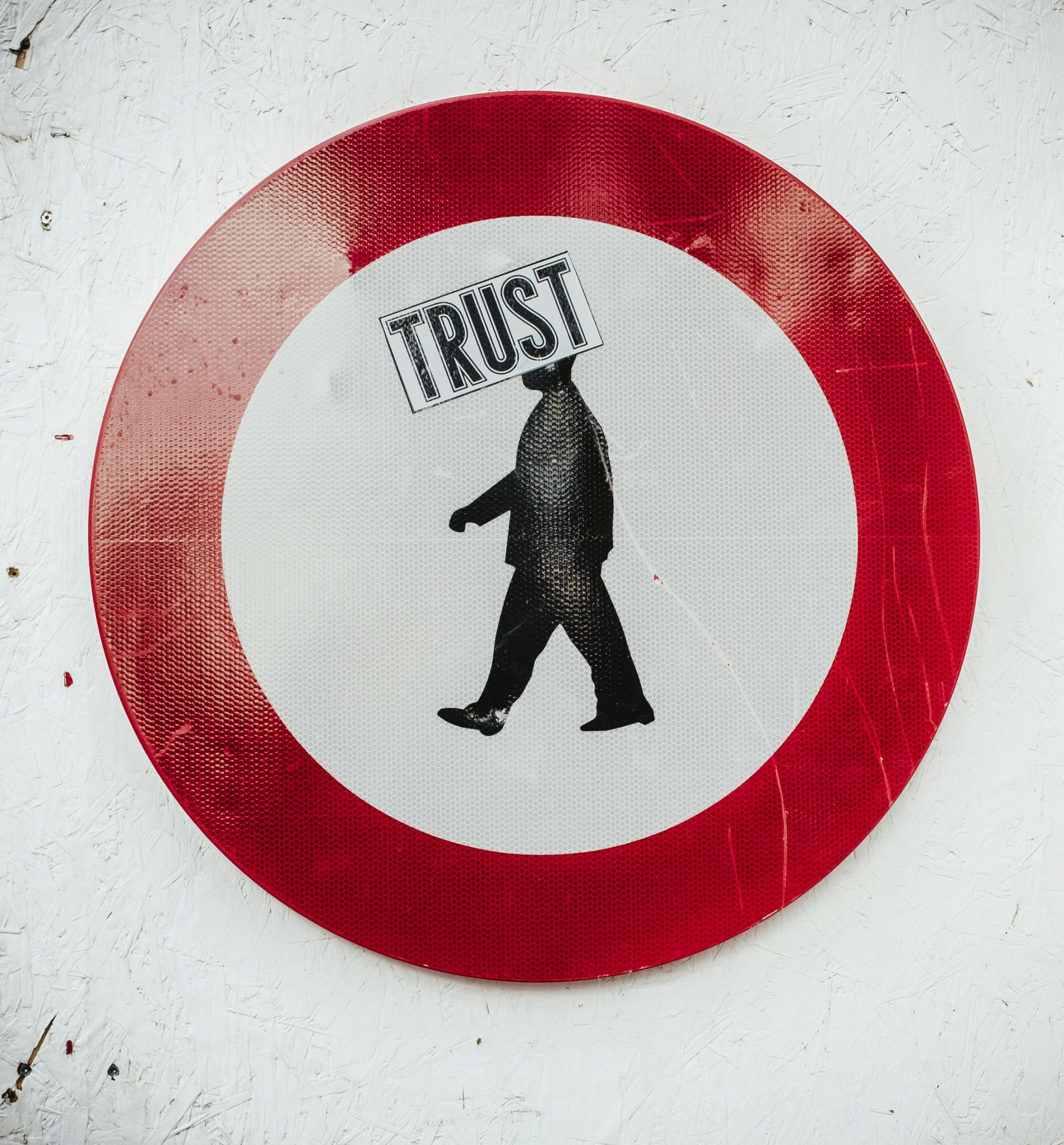 Modeling AI Trust in Media for 2050